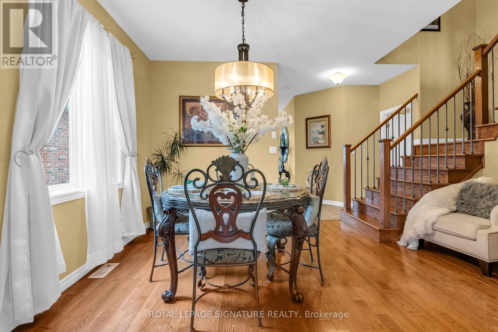 26 Frasson Drive, Guelph, Ontario  N1E 7J9 - Photo 10 - X12435774