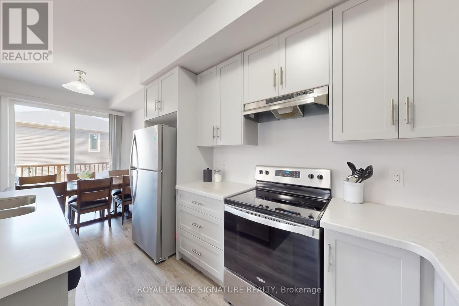 37 - 10 Birmingham Drive, Cambridge, Ontario  N1R 8K5 - Photo 9 - X12440149