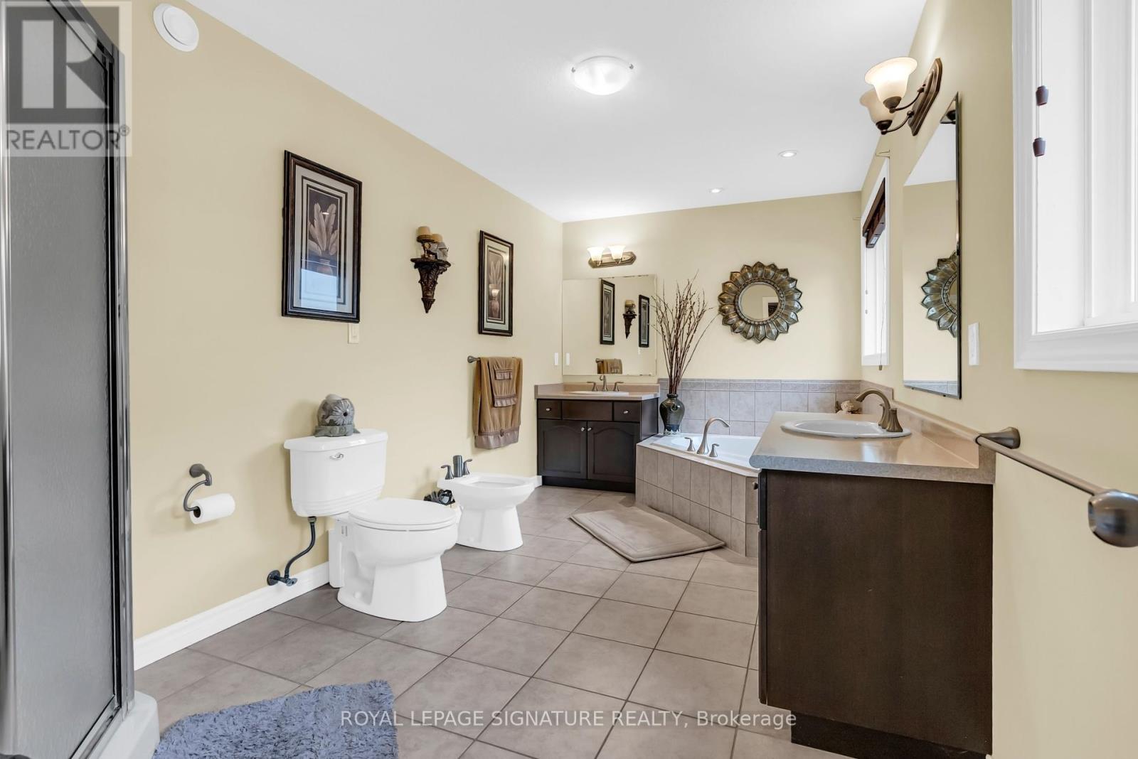 26 Frasson Drive, Guelph, Ontario  N1E 7J9 - Photo 34 - X12435774