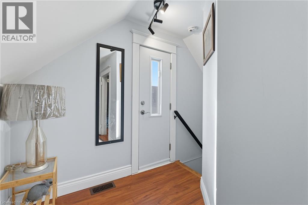 4 Manning Street, St. Catharines, Ontario  L2R 1H9 - Photo 11 - 40783710