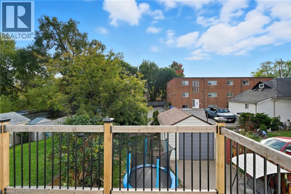 4 Manning Street, St. Catharines, Ontario  L2R 1H9 - Photo 15 - 40783710