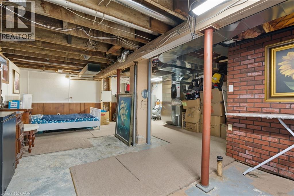 4 Manning Street, St. Catharines, Ontario  L2R 1H9 - Photo 16 - 40783710