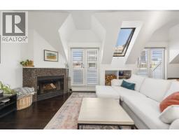 <div class="price">$1,548,000</div> 1858 W 1st Avenue, Vancouver<br><div style="margin-bottom:8px;"><small>RE/MAX Crest Realty</small></div><div class='bed_bath'>2 Bed | 2 Bath</div>