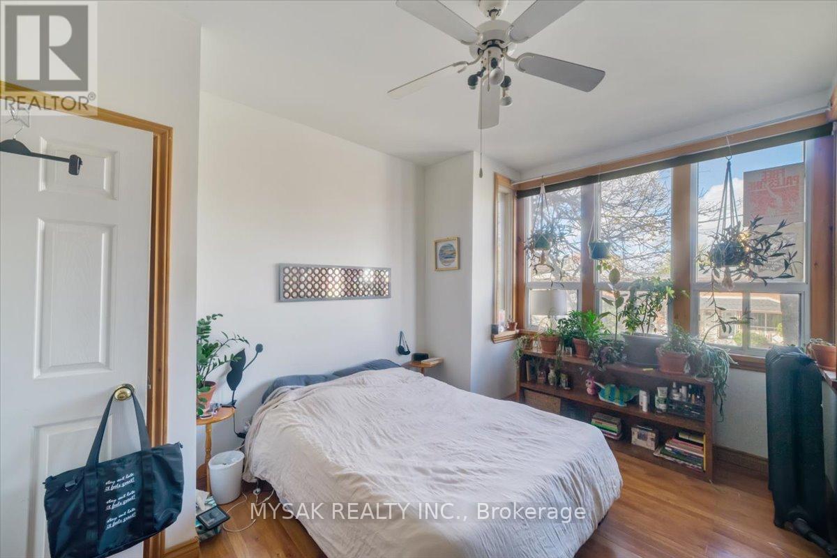 137 Annette Street, Toronto, Ontario  M6P 1N9 - Photo 12 - W12485110