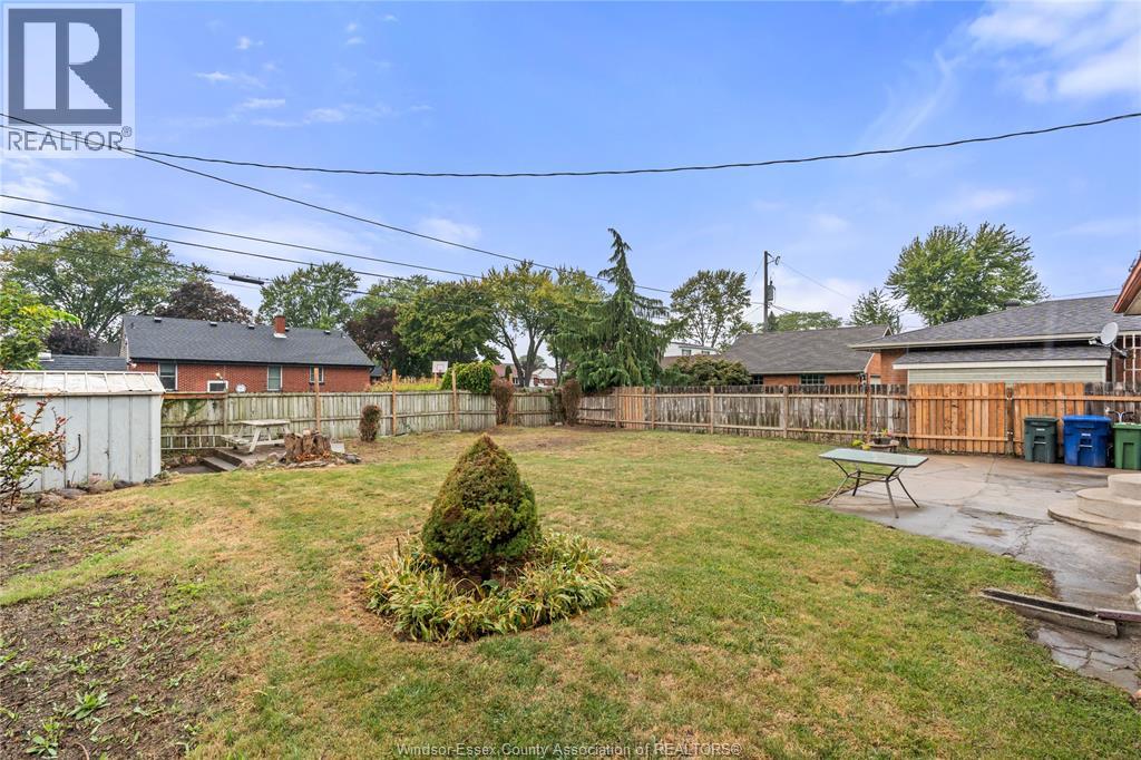 2915 St. Patrick's, Windsor, Ontario  N9E 3G8 - Photo 31 - 25027376