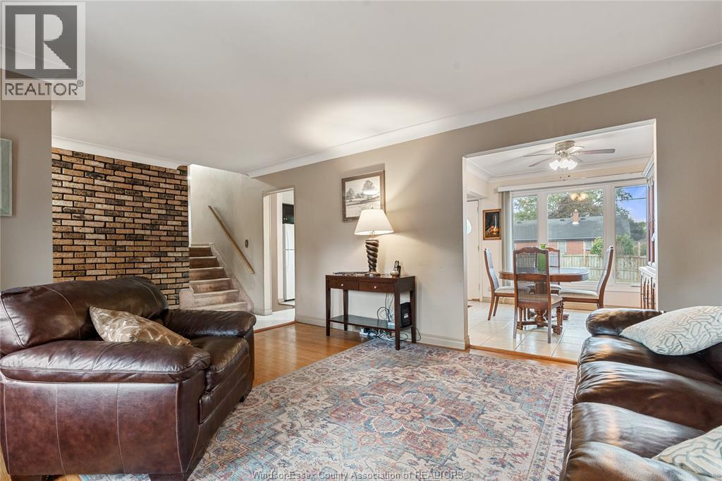 2915 St. Patrick's, Windsor, Ontario  N9E 3G8 - Photo 6 - 25027376