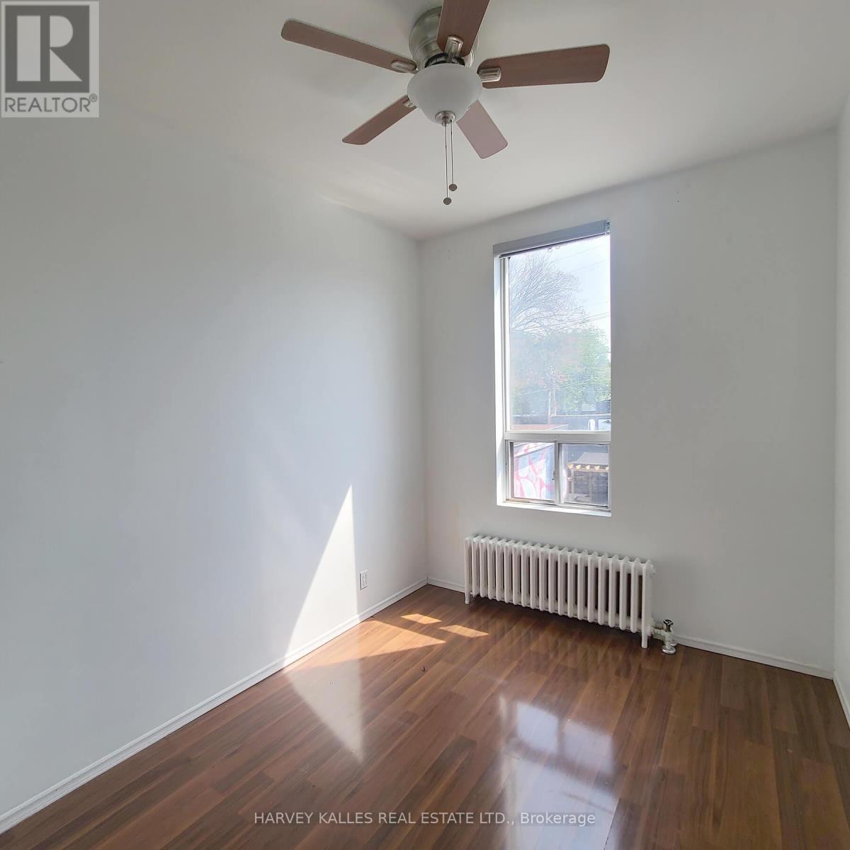 2nd Floor - 206 Augusta Avenue, Toronto, Ontario  M5T 2L6 - Photo 13 - C12456098