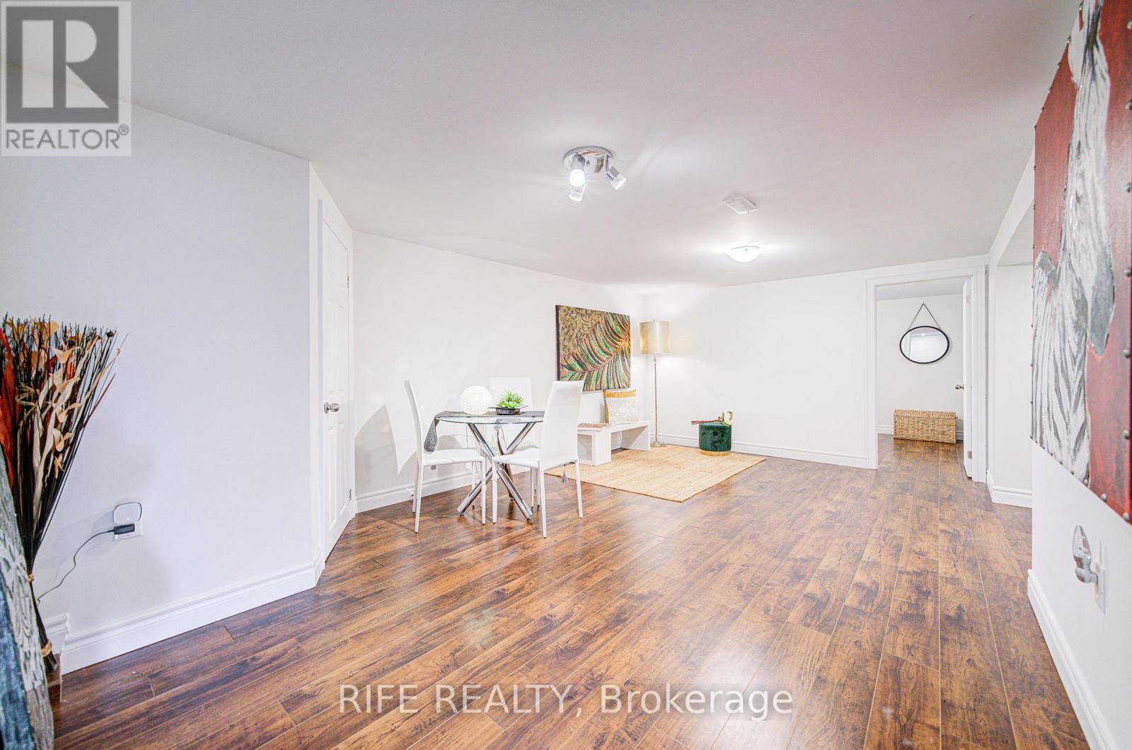 306 Wenlock Avenue, Richmond Hill, Ontario  L4C 1M7 - Photo 18 - N12470584