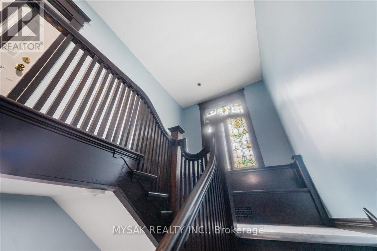 137 Annette Street, Toronto, Ontario  M6P 1N9 - Photo 30 - W12485110