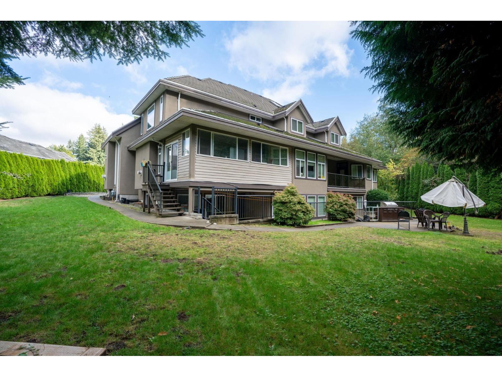 5479 124b Street, Surrey, British Columbia  V3X 3T1 - Photo 5 - R3058097