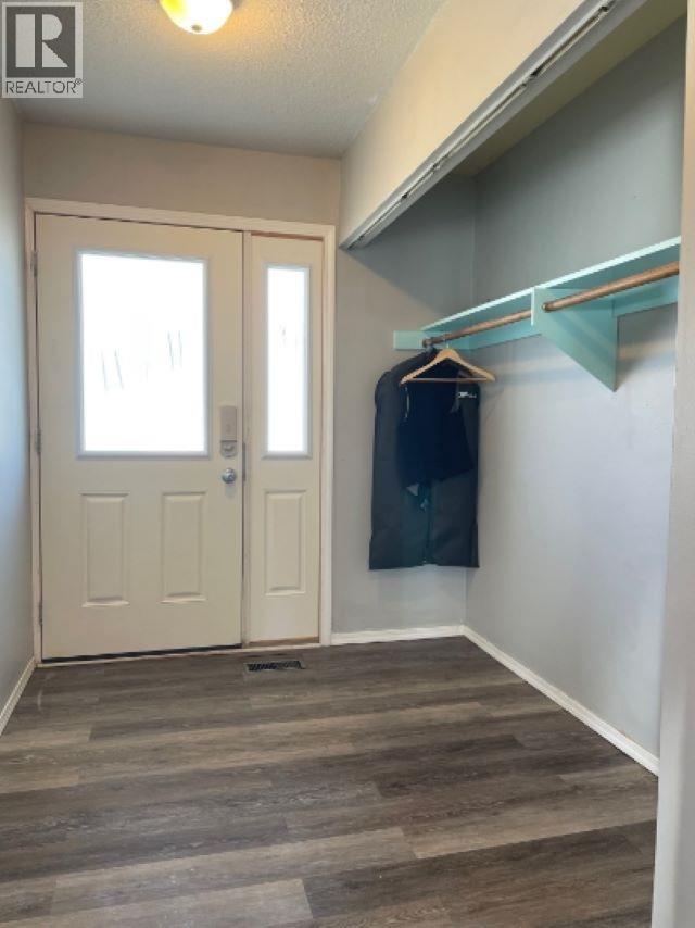 33 5320 Mountainview Drive, Fort Nelson, British Columbia  V0C 1R0 - Photo 6 - R3062444