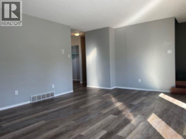 33 5320 Mountainview Drive, Fort Nelson, British Columbia  V0C 1R0 - Photo 11 - R3062444