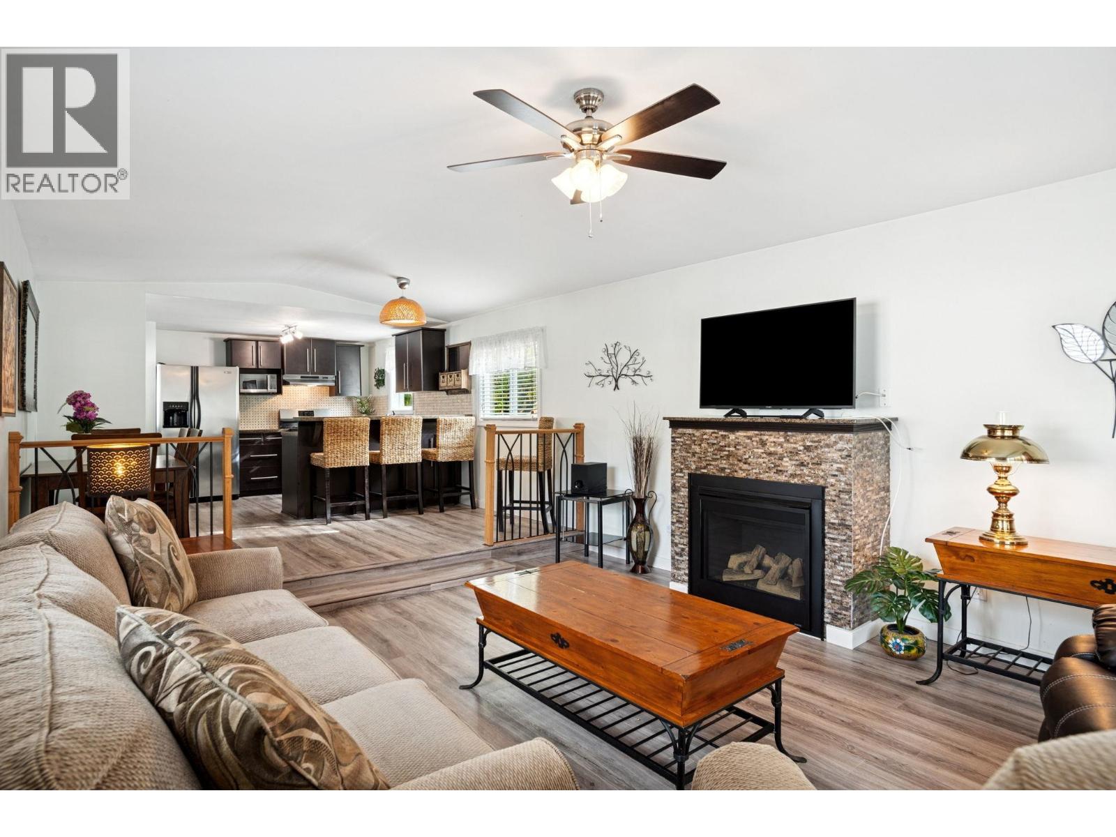 47 145 King Edward Street, Coquitlam, British Columbia  V3K 6L4 - Photo 5 - R3062017