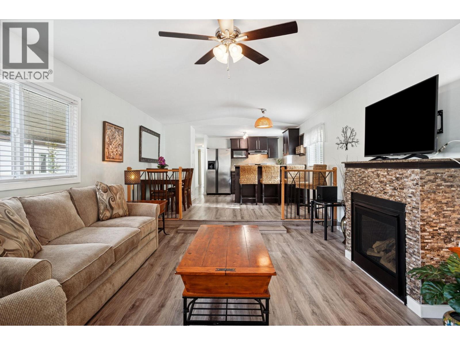 47 145 King Edward Street, Coquitlam, British Columbia  V3K 6L4 - Photo 4 - R3062017