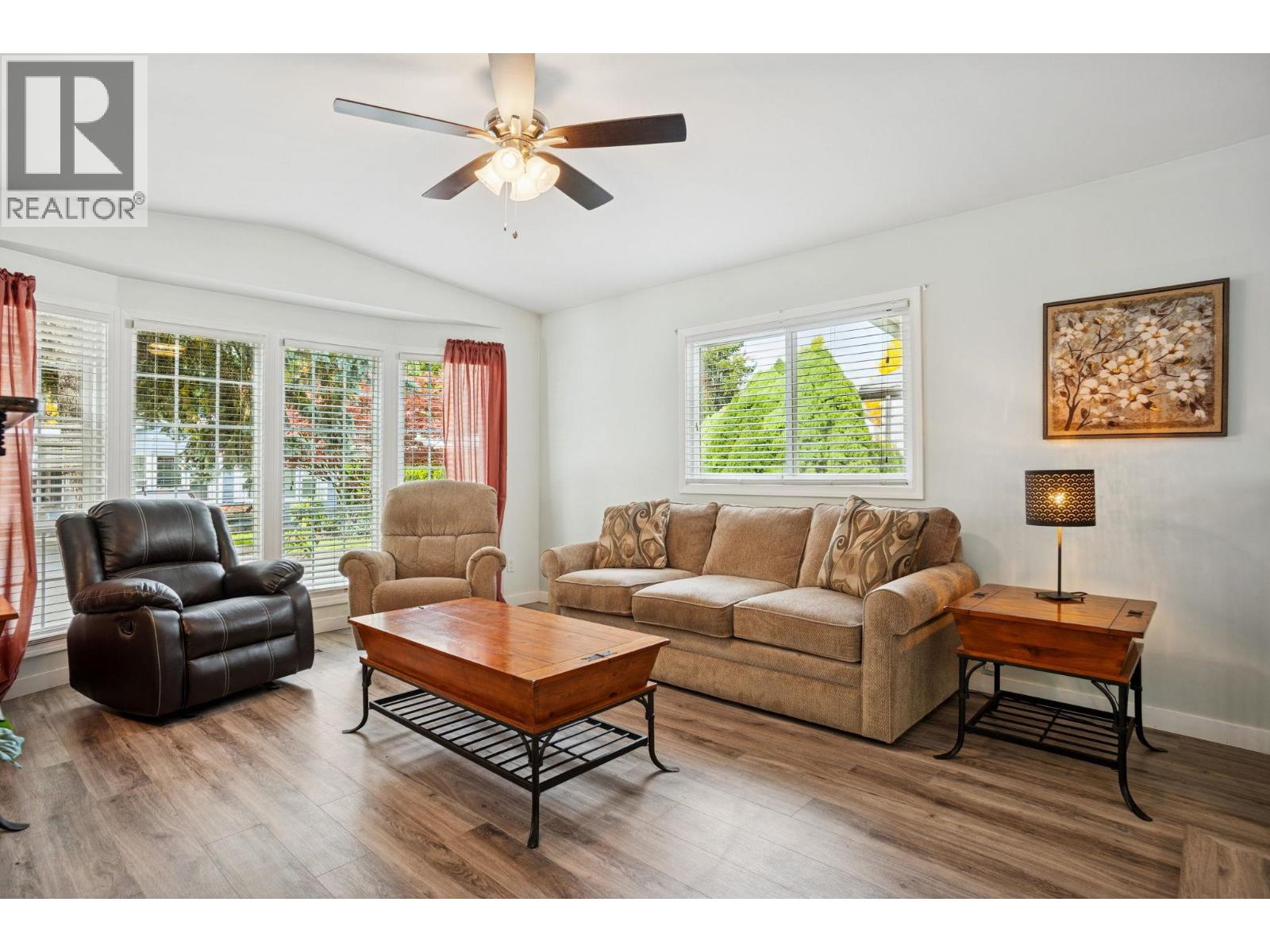 47 145 King Edward Street, Coquitlam, British Columbia  V3K 6L4 - Photo 2 - R3062017