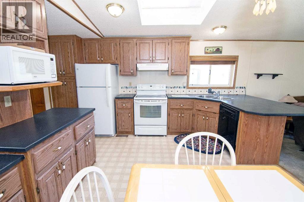 504 Home Place  Se, High River, Alberta  T1V 1K1 - Photo 12 - A2265791