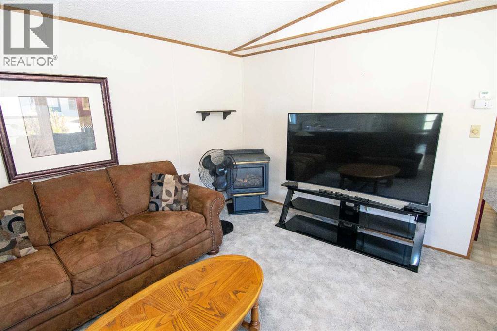 504 Home Place  Se, High River, Alberta  T1V 1K1 - Photo 8 - A2265791