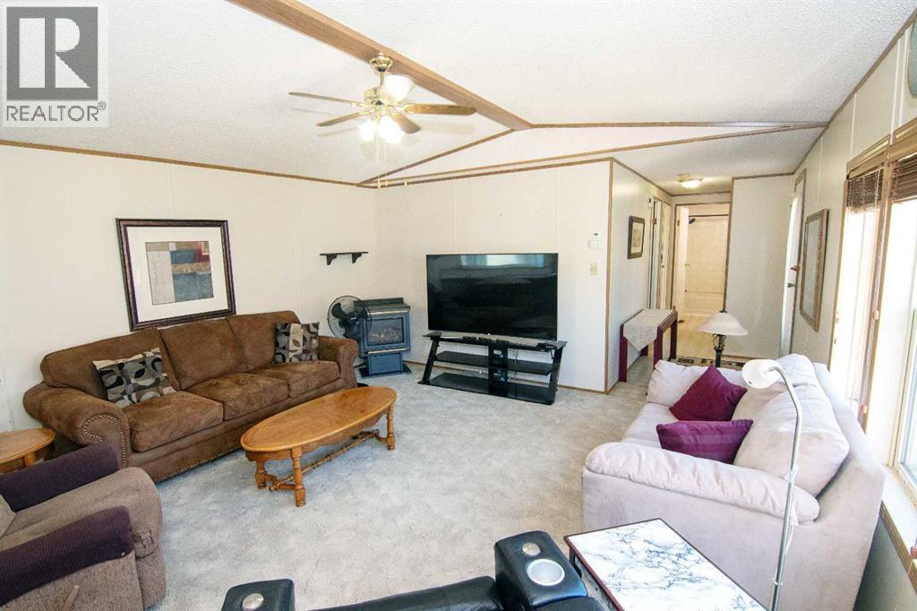 504 Home Place  Se, High River, Alberta  T1V 1K1 - Photo 6 - A2265791