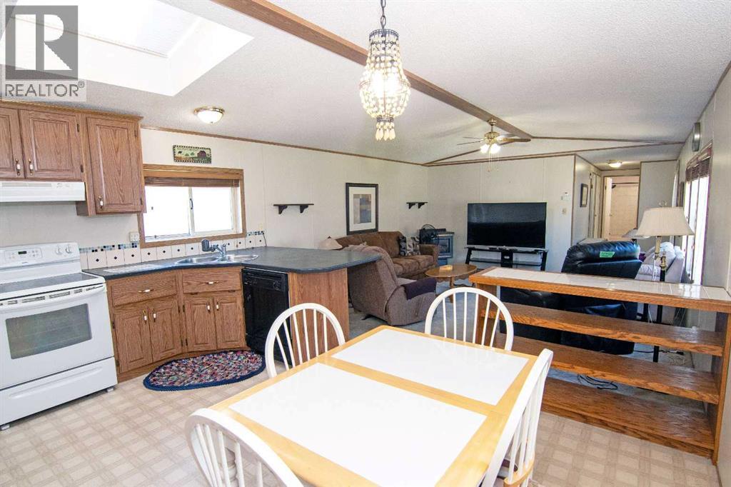 504 Home Place  Se, High River, Alberta  T1V 1K1 - Photo 11 - A2265791