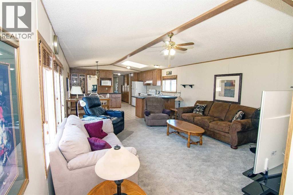 504 Home Place  Se, High River, Alberta  T1V 1K1 - Photo 5 - A2265791