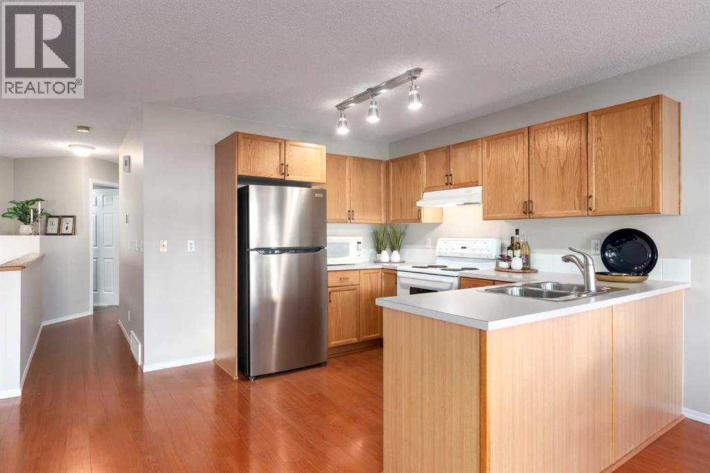 Property at 419 Coventry Road NE image 5