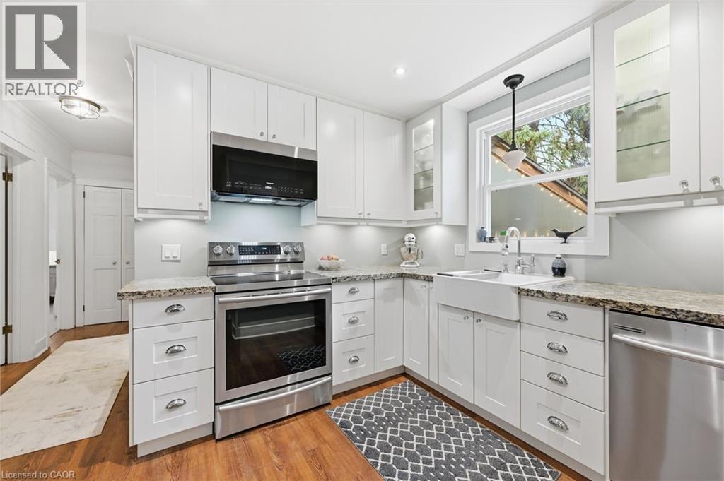 415 Henderson Road, Burlington, Ontario  L7L 2P6 - Photo 9 - 40783713