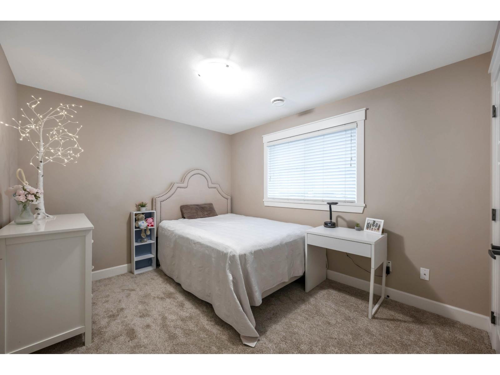 8121 210a Street, Langley, British Columbia  V2Y 0K2 - Photo 28 - R3061913