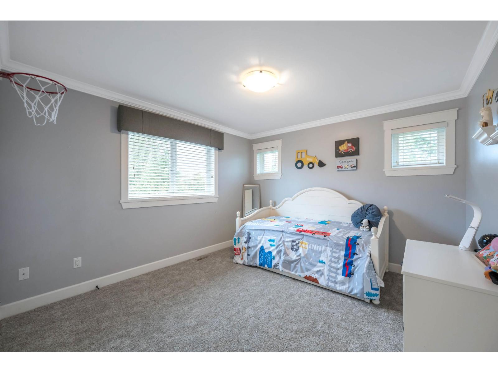 8121 210a Street, Langley, British Columbia  V2Y 0K2 - Photo 30 - R3061913