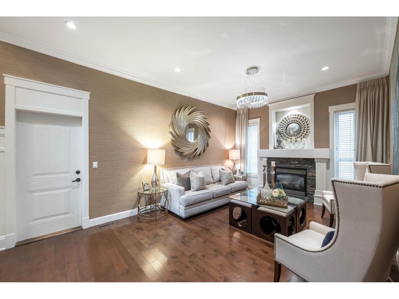 8121 210a Street, Langley, British Columbia  V2Y 0K2 - Photo 8 - R3061913