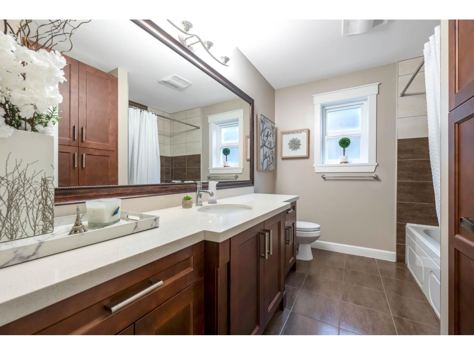 8121 210a Street, Langley, British Columbia  V2Y 0K2 - Photo 27 - R3061913