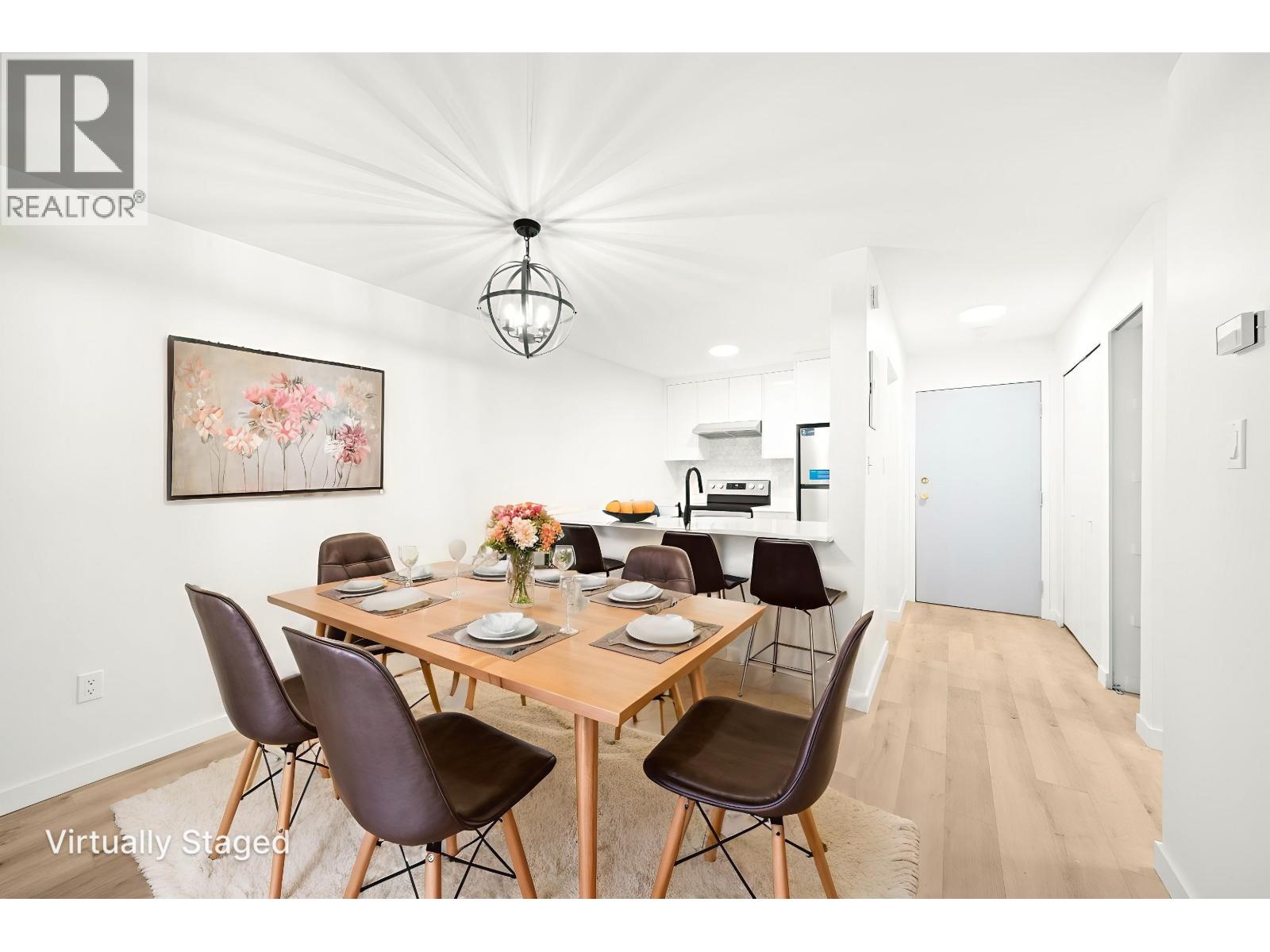 207 360 E 2nd Street, North Vancouver, British Columbia  V7L 4N6 - Photo 1 - R3062459