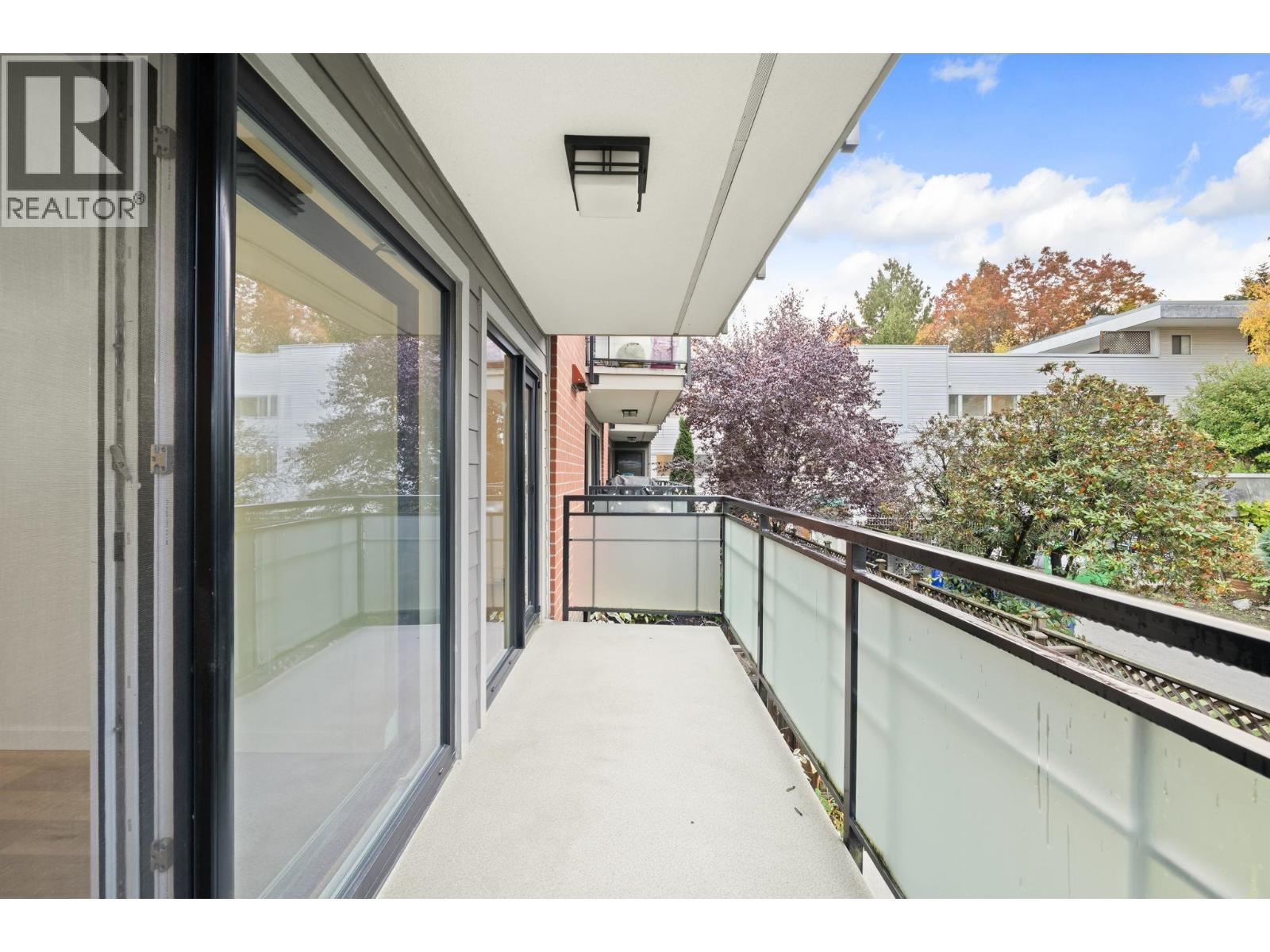 207 360 E 2nd Street, North Vancouver, British Columbia  V7L 4N6 - Photo 25 - R3062459