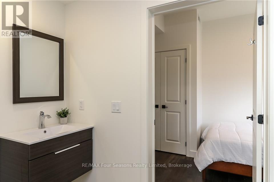 107 - 12 Beausoleil Lane, Blue Mountains, Ontario  L9Y 2X5 - Photo 13 - X12262442