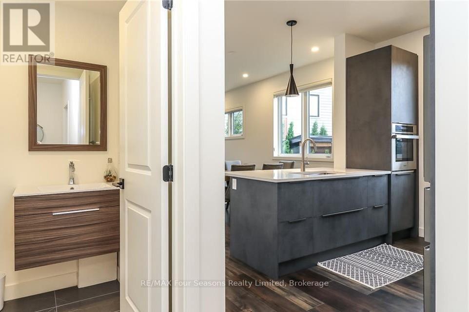 107 - 12 Beausoleil Lane, Blue Mountains, Ontario  L9Y 2X5 - Photo 17 - X12262442