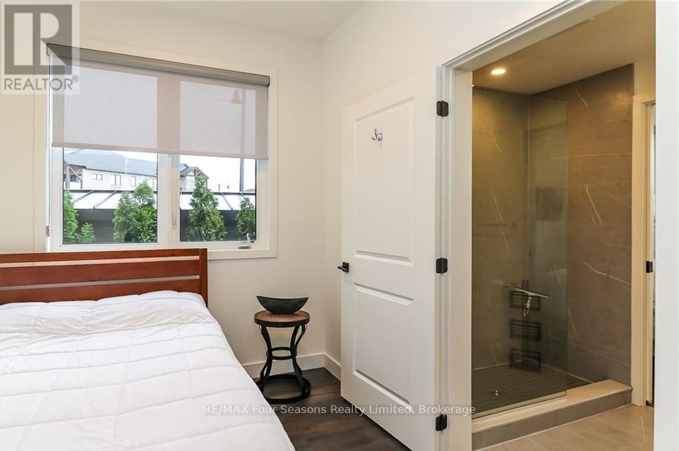 107 - 12 Beausoleil Lane, Blue Mountains, Ontario  L9Y 2X5 - Photo 15 - X12262442