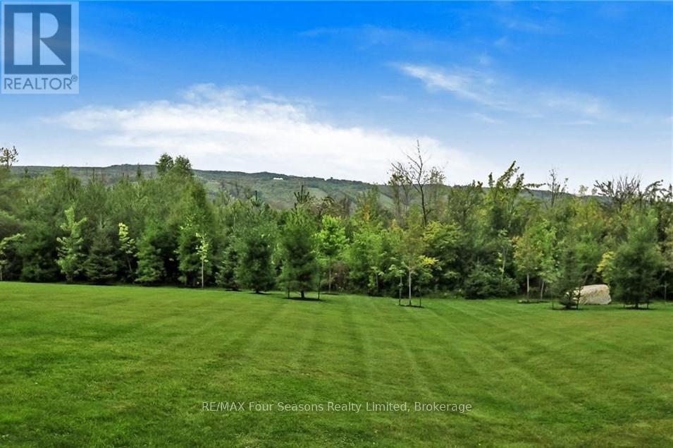 107 - 12 Beausoleil Lane, Blue Mountains, Ontario  L9Y 2X5 - Photo 31 - X12262442