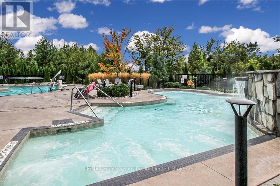 107 - 12 Beausoleil Lane, Blue Mountains, Ontario  L9Y 2X5 - Photo 35 - X12262442