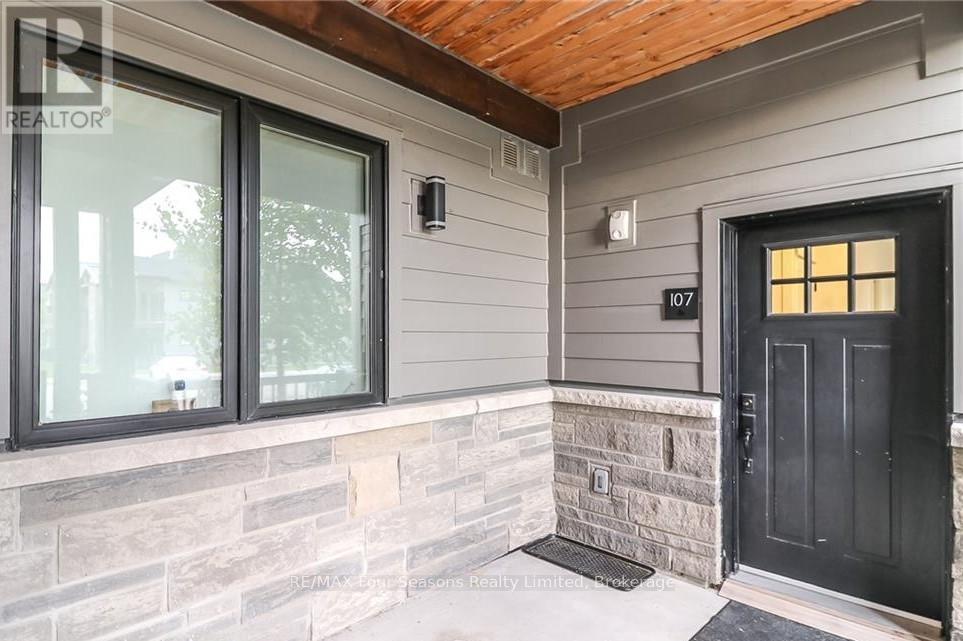 107 - 12 Beausoleil Lane, Blue Mountains, Ontario  L9Y 2X5 - Photo 4 - X12262442