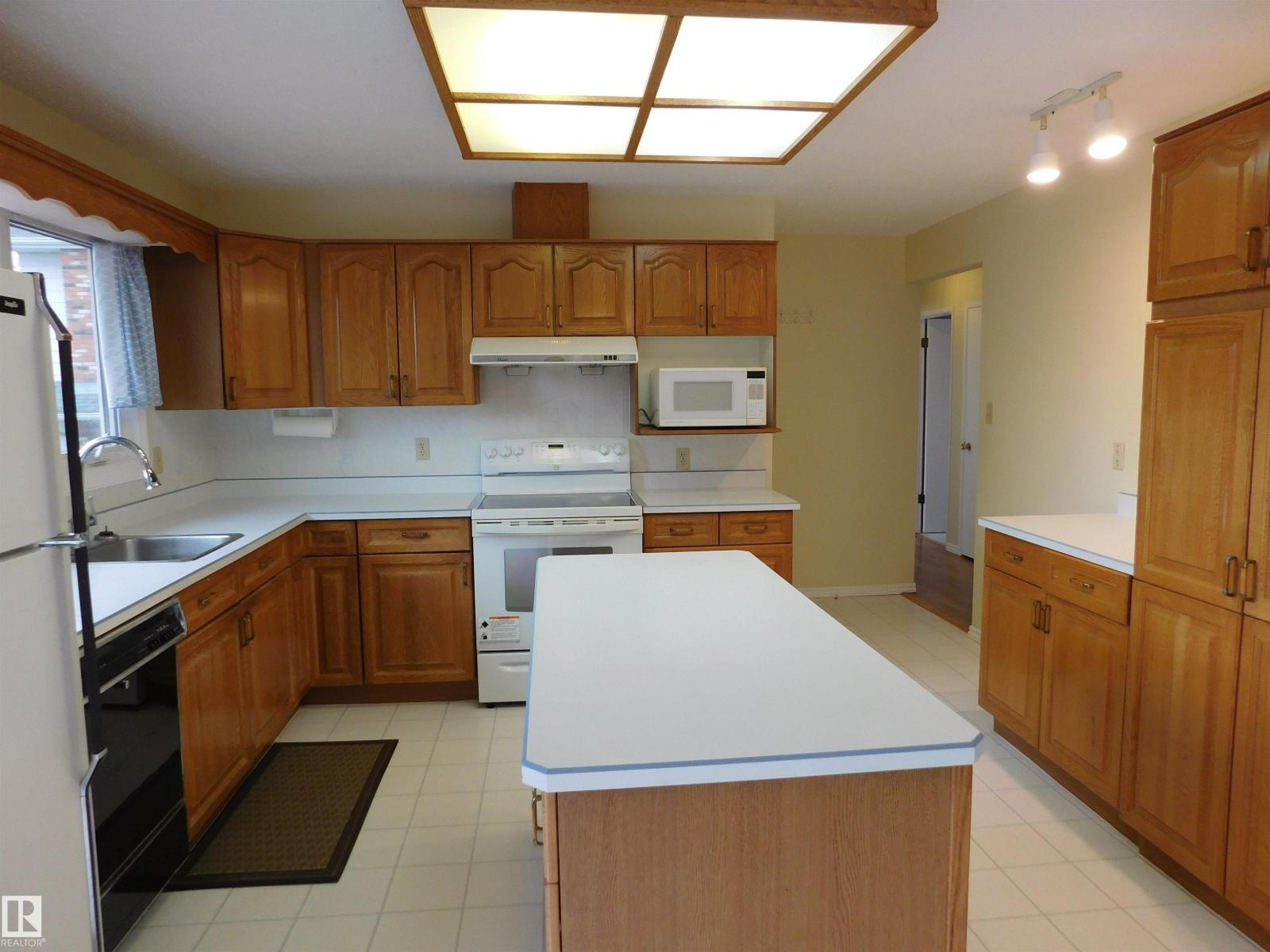 9311 187 St Nw, Edmonton, Alberta  T5T 1R8 - Photo 8 - E4463778