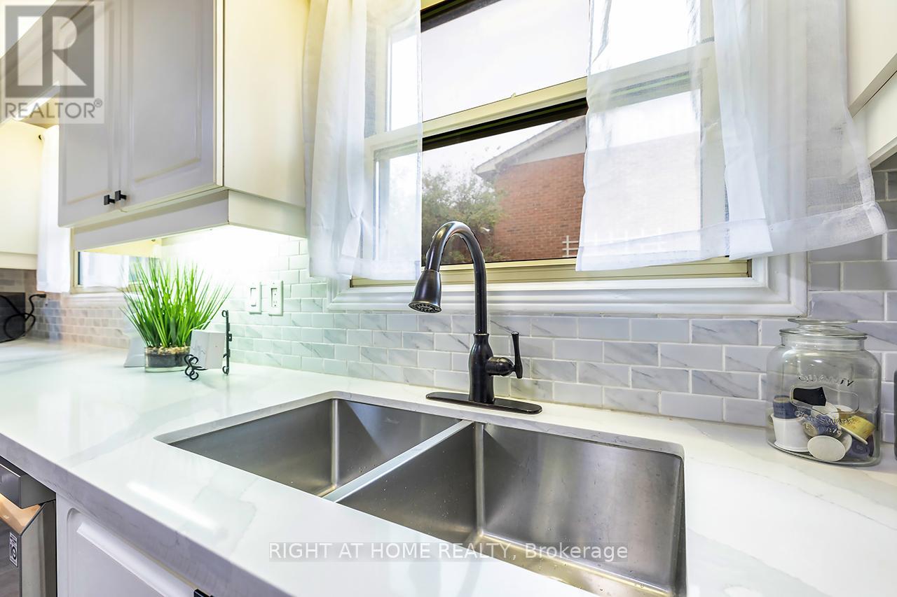 100 Humber Lea Road, Caledon, Ontario  L7E 3T7 - Photo 6 - W12475496