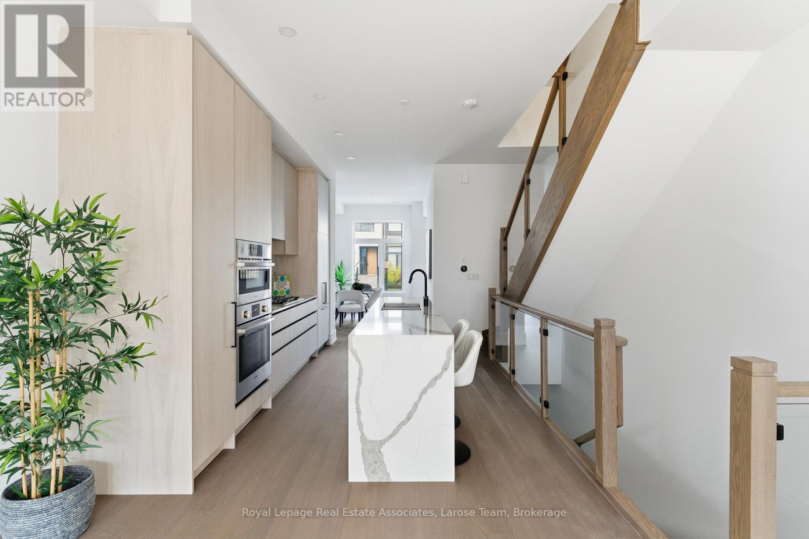 44 - 30 Lou Parsons Way, Mississauga, Ontario  L5H 0B2 - Photo 17 - W12474171