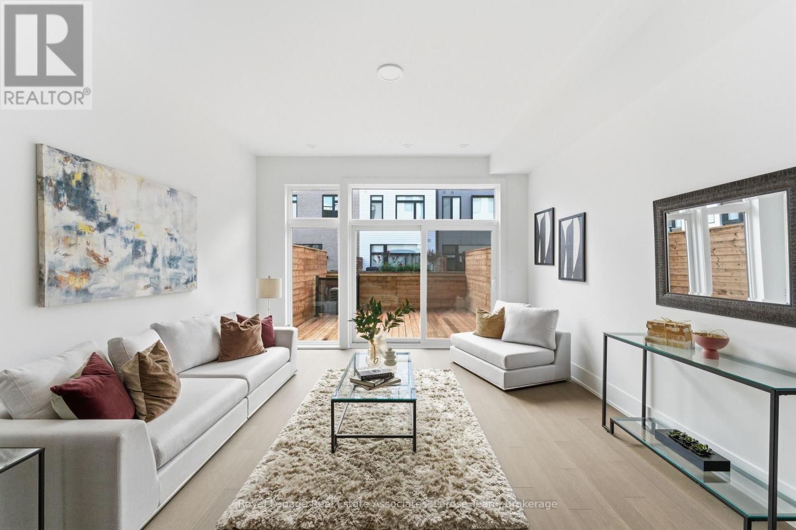 44 - 30 Lou Parsons Way, Mississauga, Ontario  L5H 0B2 - Photo 18 - W12474171