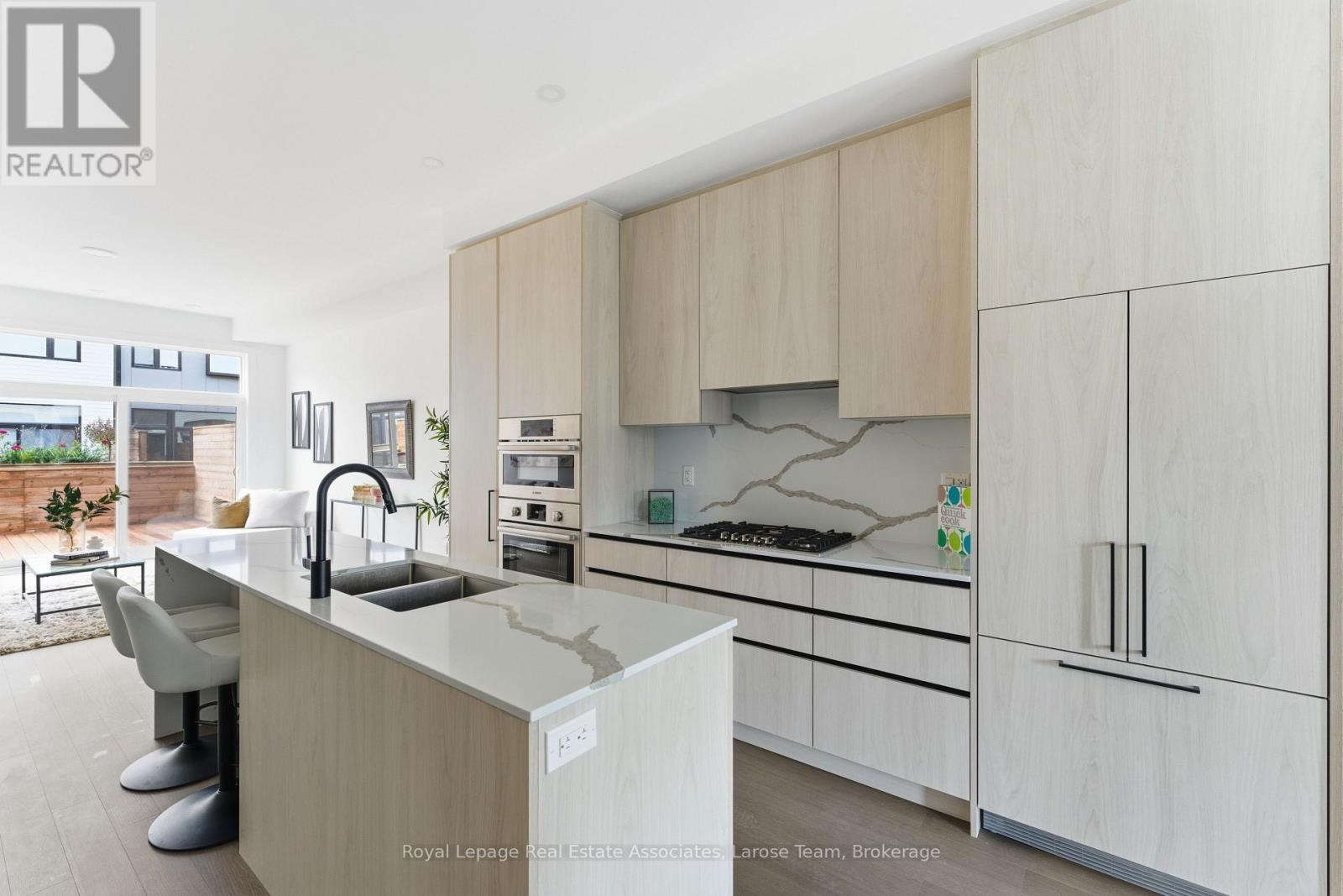 44 - 30 Lou Parsons Way, Mississauga, Ontario  L5H 0B2 - Photo 13 - W12474171