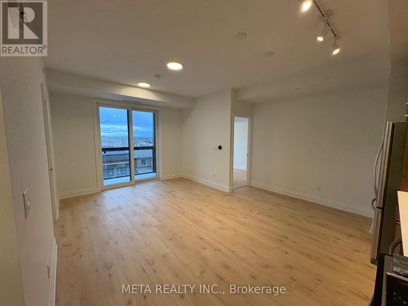 431 - 3250 Carding Mill Trail, Oakville, Ontario  L6M 1L3 - Photo 7 - W12482387