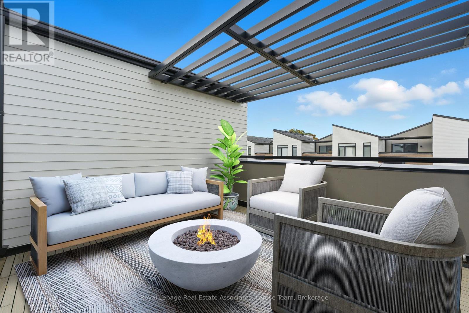 44 - 30 Lou Parsons Way, Mississauga, Ontario  L5H 0B2 - Photo 37 - W12474171