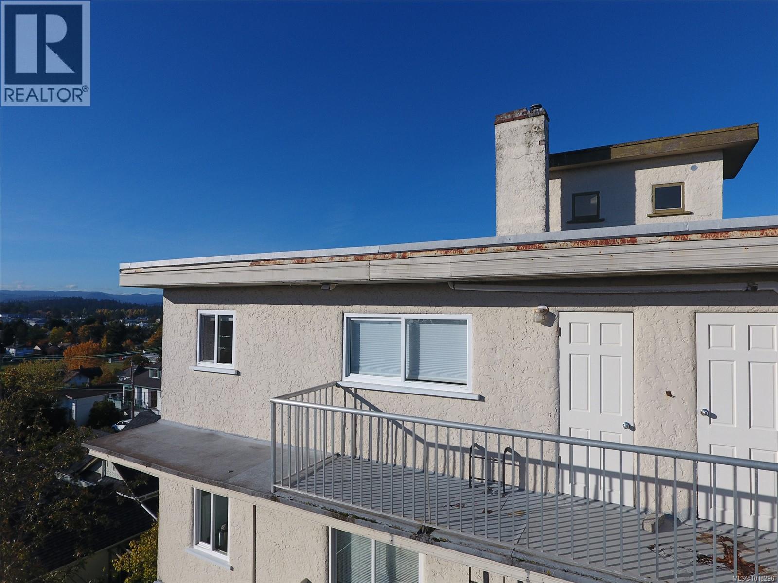 423 Wilson St, Esquimalt, British Columbia  V9A 3G6 - Photo 8 - 1018296