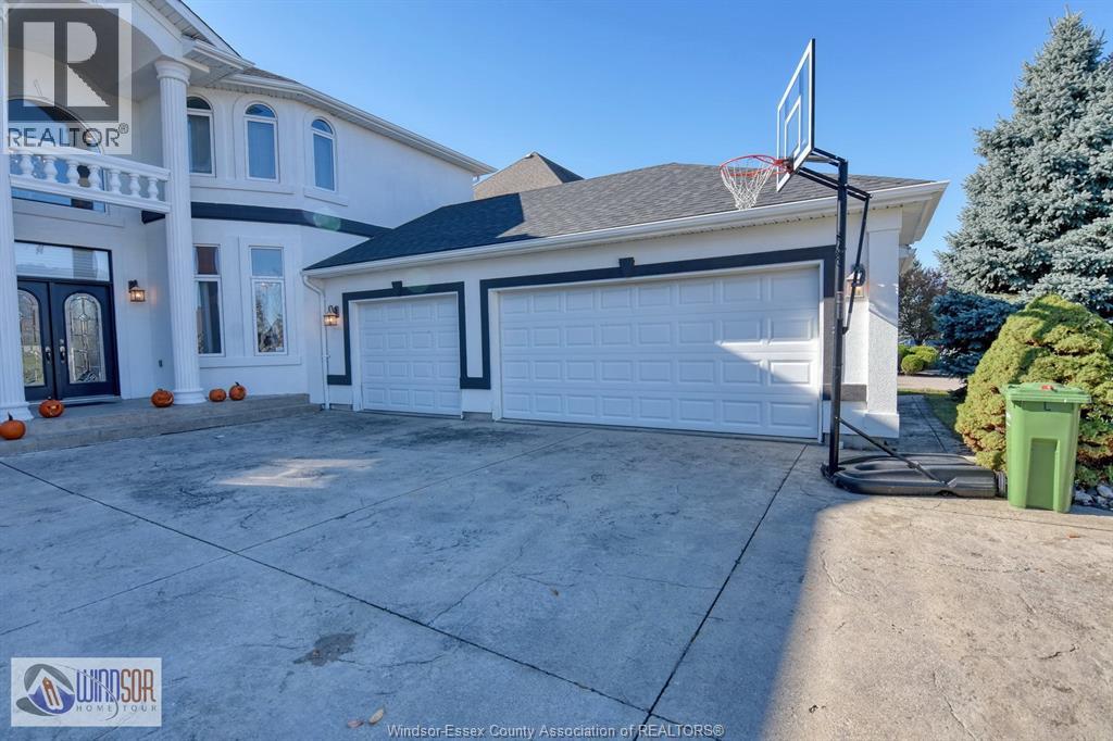 500 Clydesdale Court, Lakeshore, Ontario  N8L 0A1 - Photo 3 - 25027293