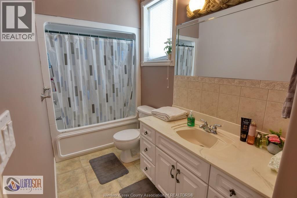 500 Clydesdale Court, Lakeshore, Ontario  N8L 0A1 - Photo 12 - 25027293