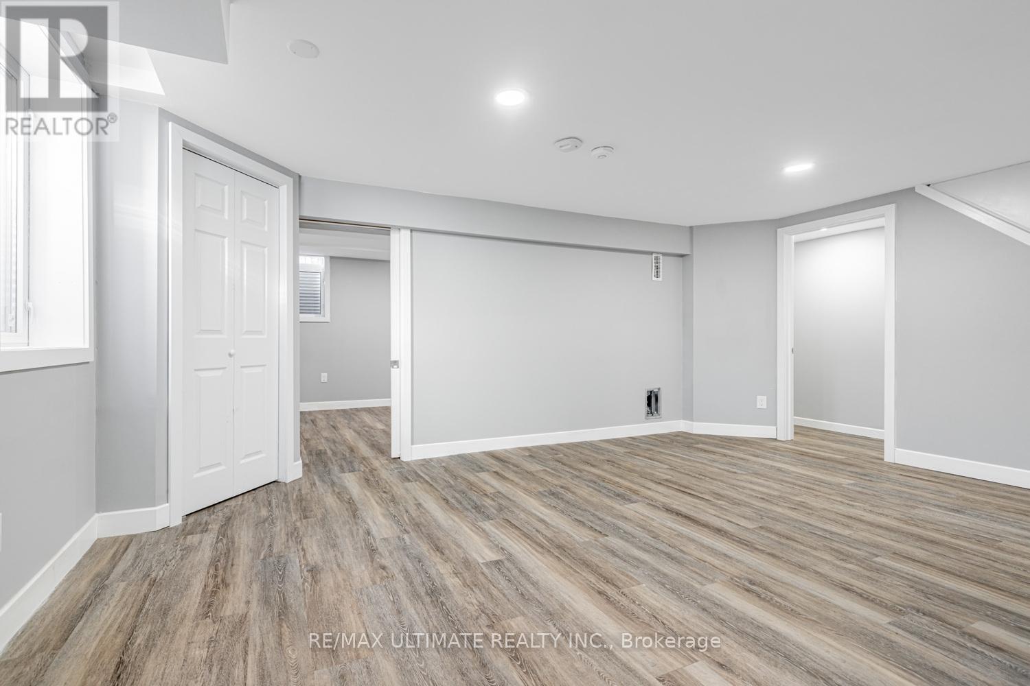 Lower - 977 Ferndale Crescent, Newmarket, Ontario  L3Y 6B6 - Photo 10 - N12479117