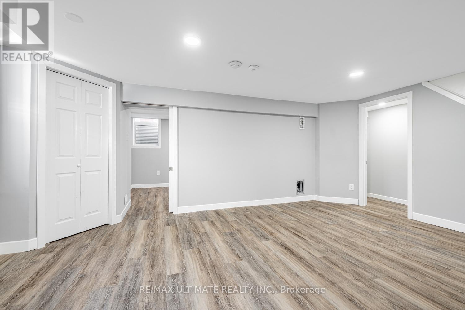 Lower - 977 Ferndale Crescent, Newmarket, Ontario  L3Y 6B6 - Photo 21 - N12479117